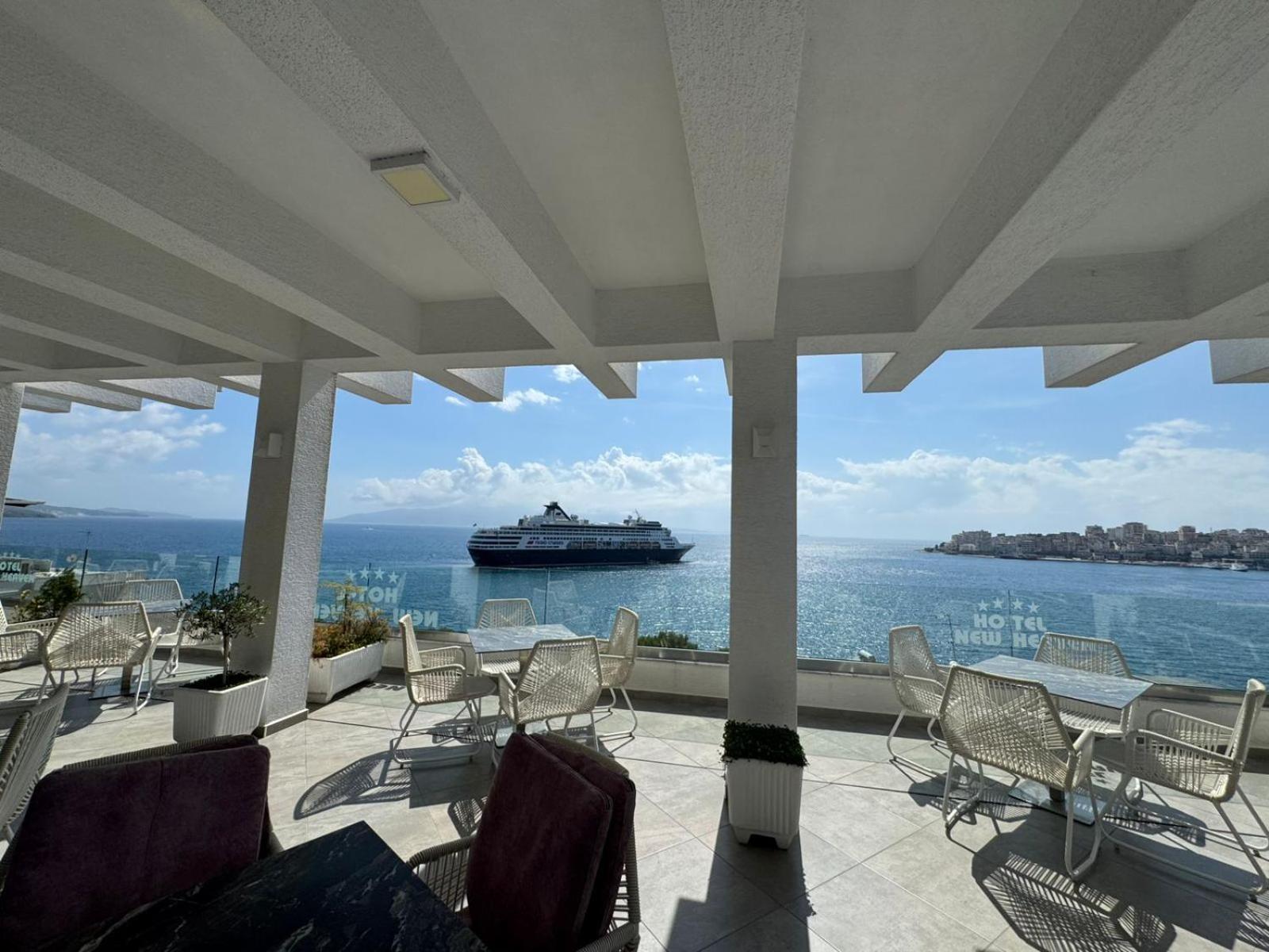 New Heaven Hotel Sarandë Buitenkant foto
